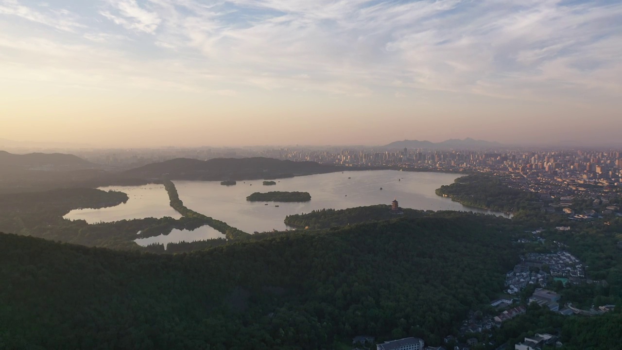 杭州西湖日落晚霞全景航拍视频素材