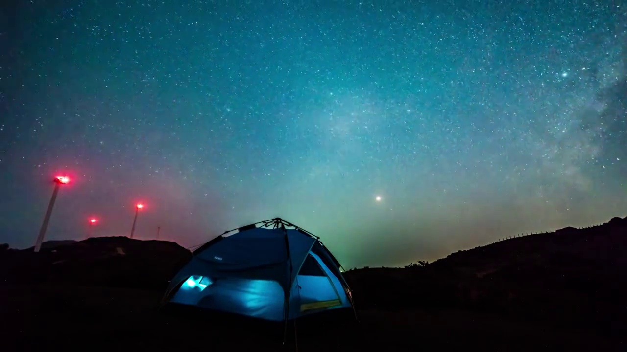 江西玉华山星空下露营帐篷视频素材