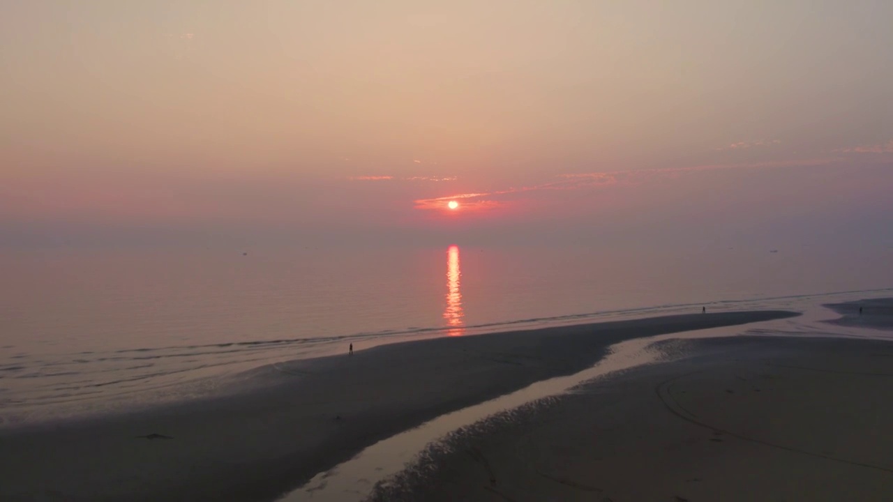 大海边的落日余晖视频素材