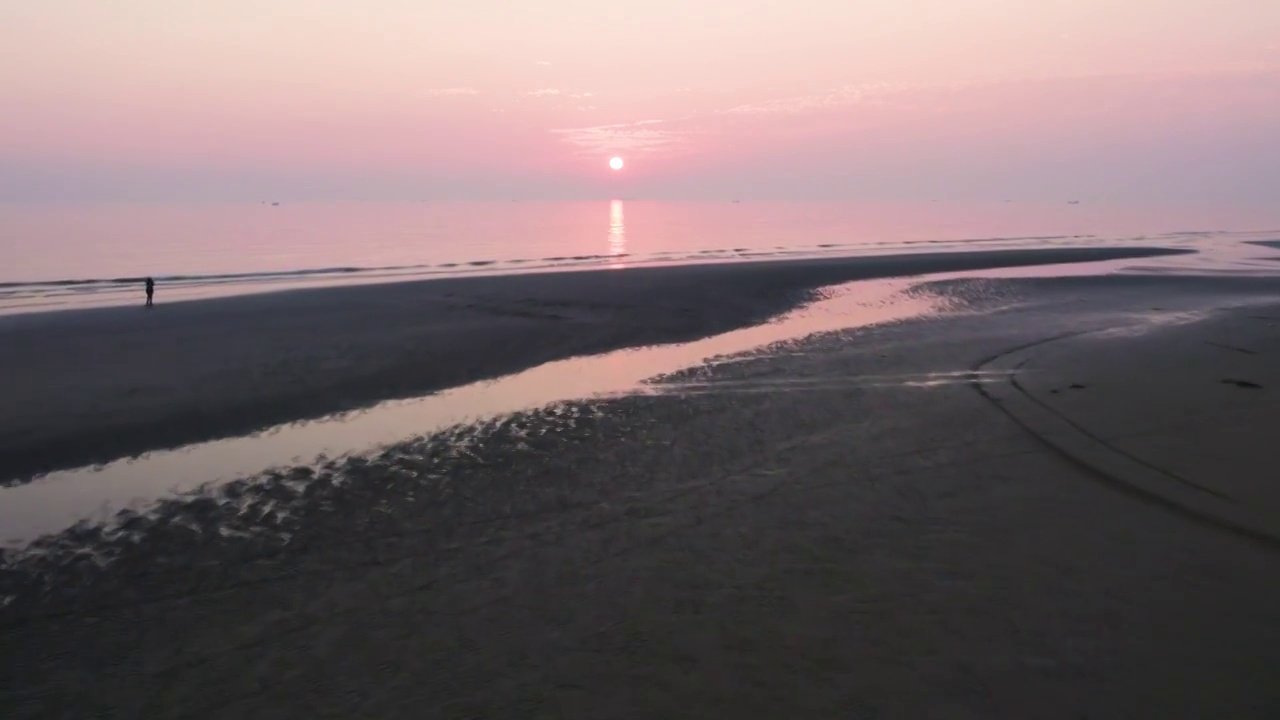 大海边的落日余晖视频素材