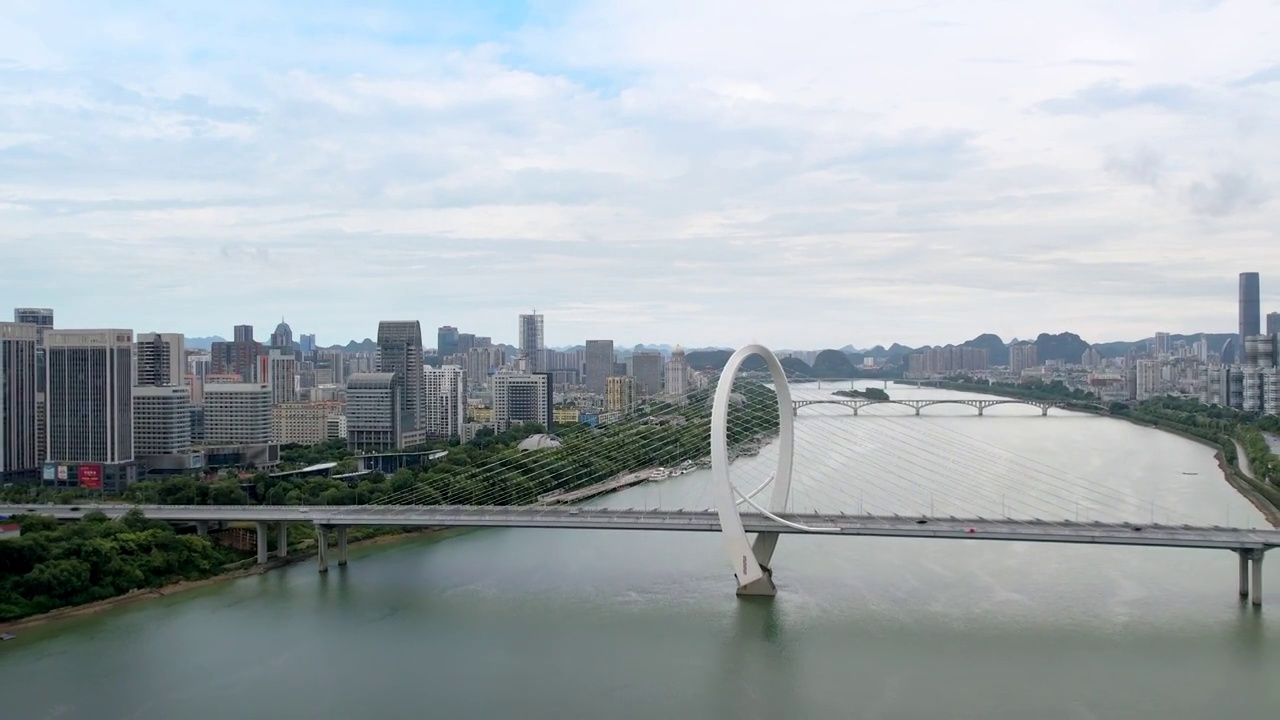 广西壮族自治区柳州市白沙大桥城市环境视频素材