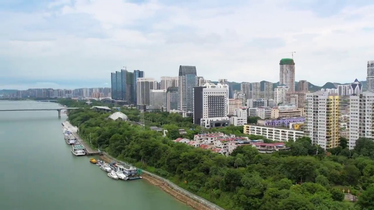 广西壮族自治区柳州市白沙大桥城市环境视频素材