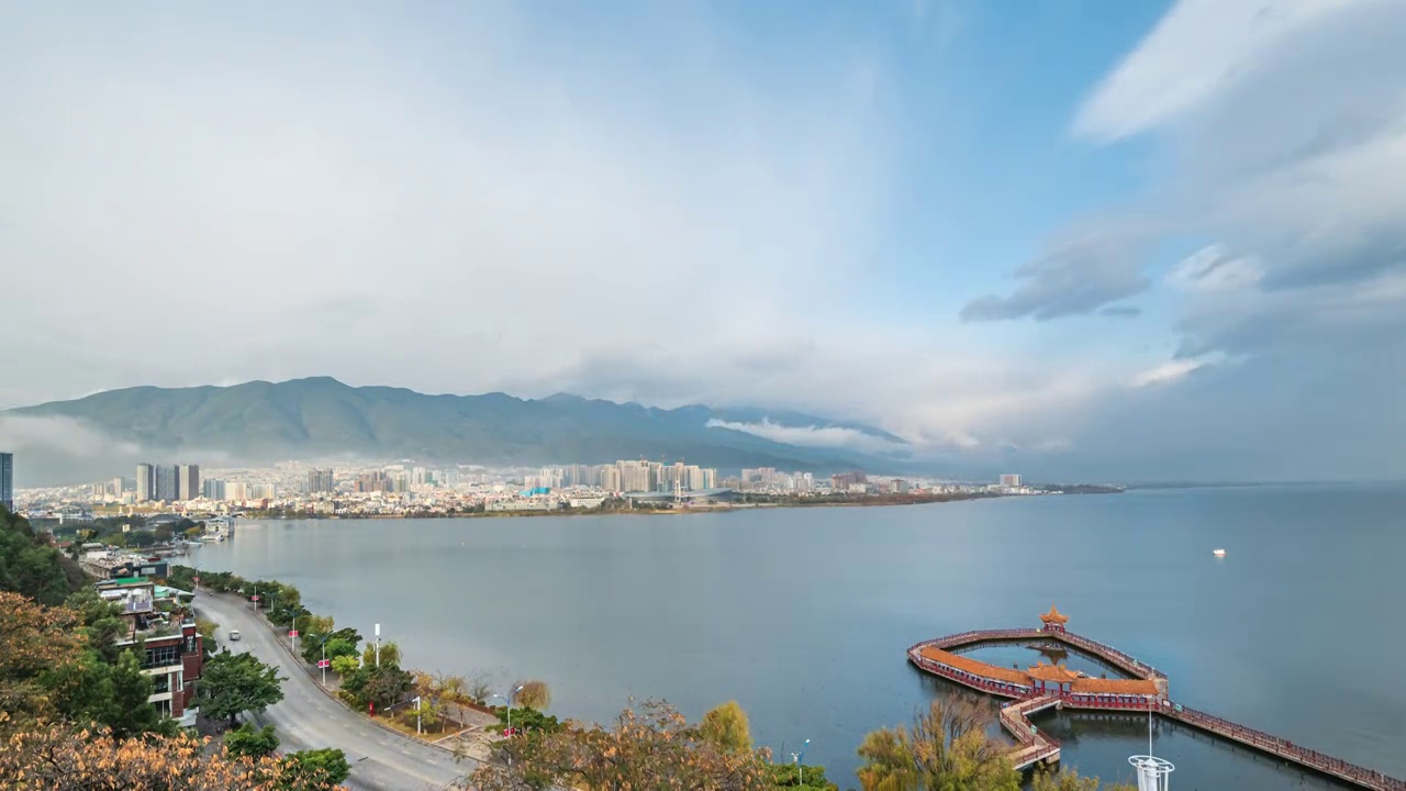 云南大理苍山洱海城市风光延时高视角白昼晴天视频素材