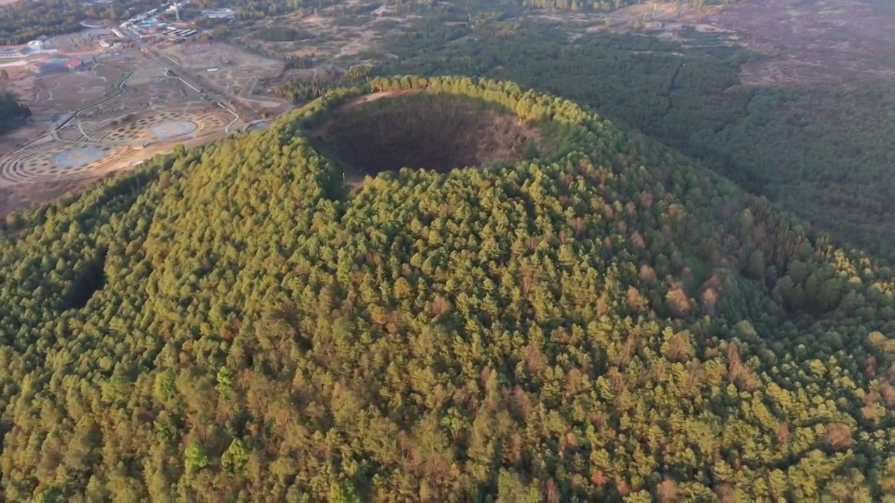 腾冲市火山地热国家地质公园视频素材