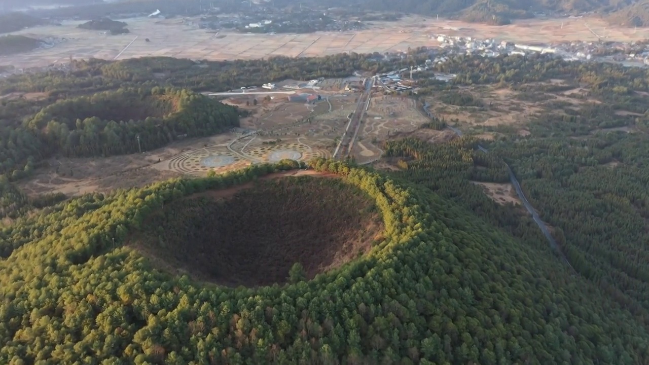 腾冲市火山地热国家地质公园视频素材