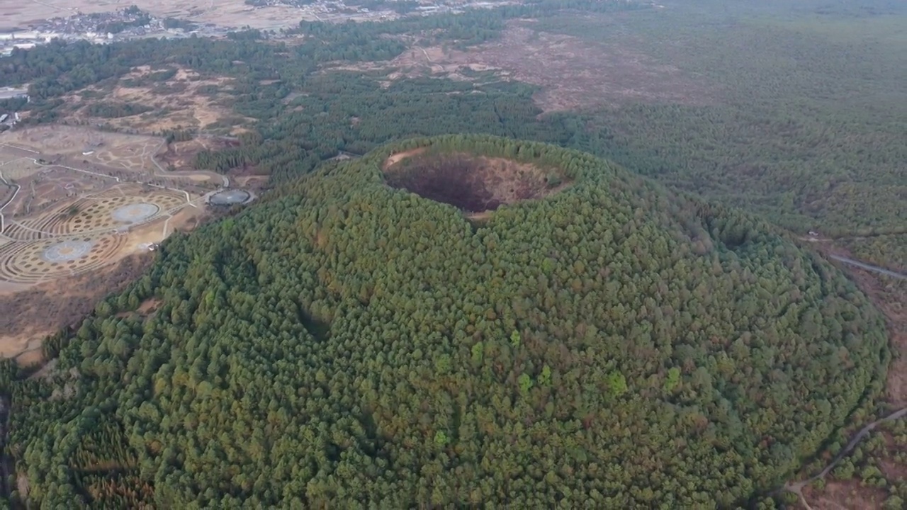 腾冲市火山地热国家地质公园视频素材