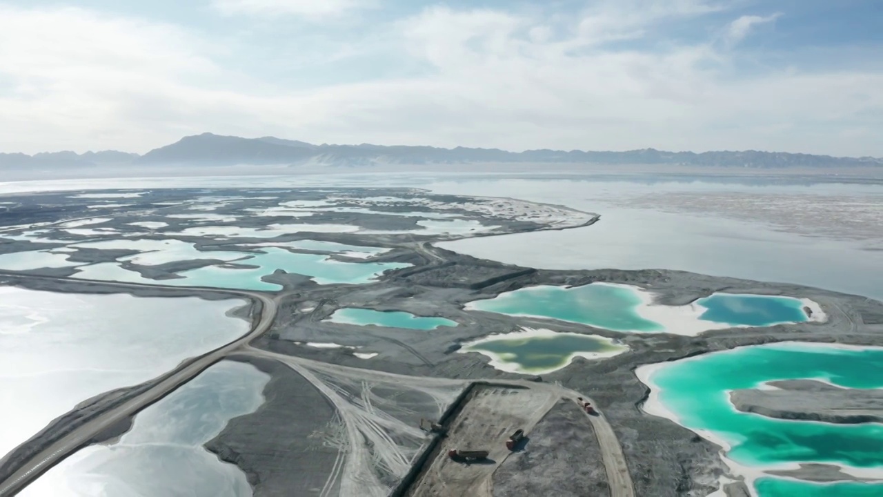 青海翡翠湖航拍视频视频素材