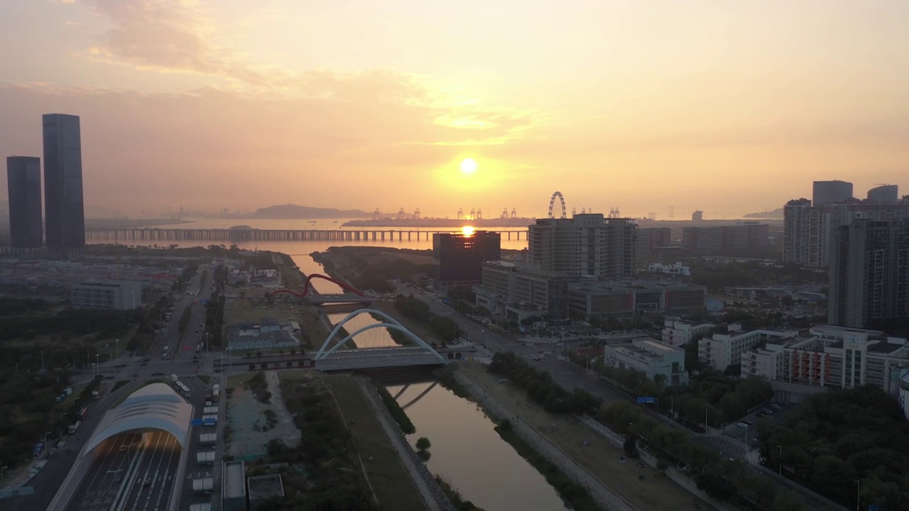 深圳市前海片区CBD航拍日落视频素材