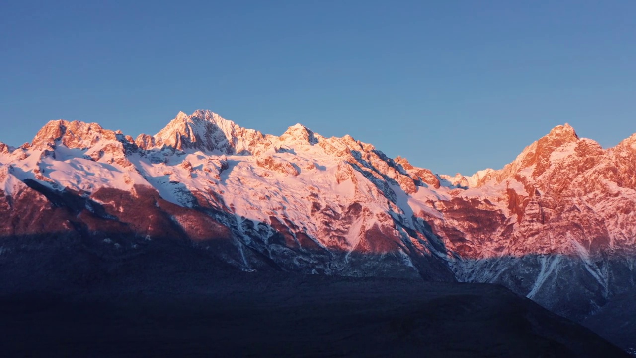 云南丽江玉龙雪山雪景航拍视频购买