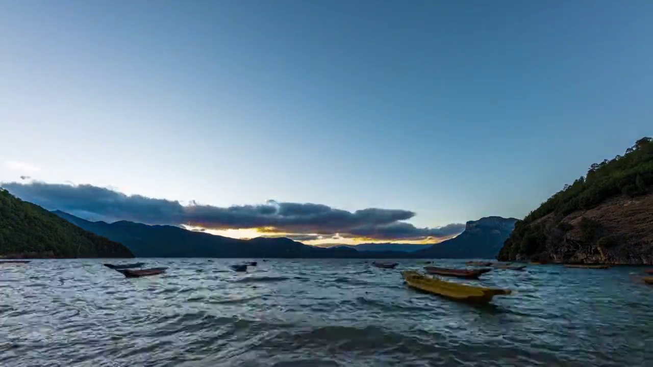 云南泸沽湖日落晚霞视频素材