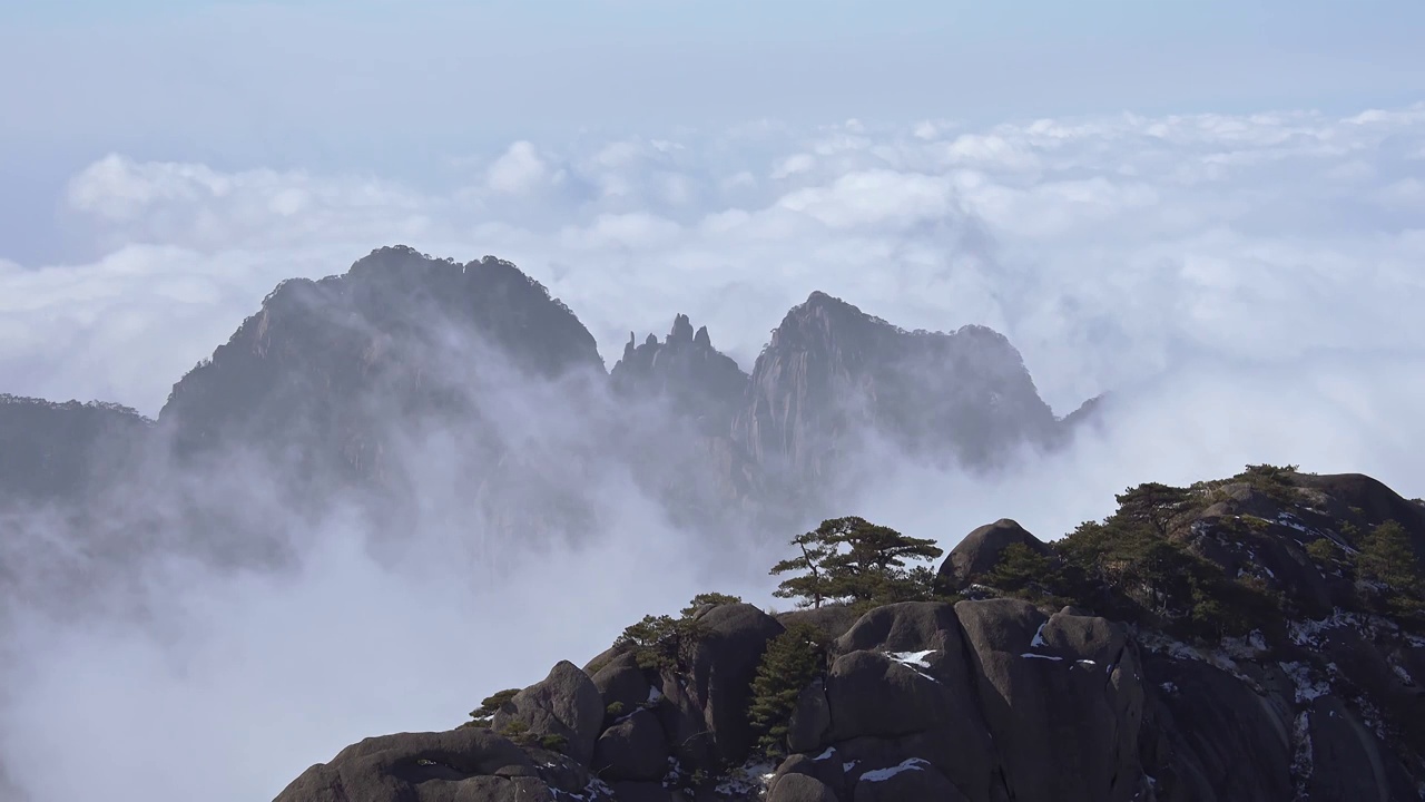 黄山风景,云雾缭绕视频素材