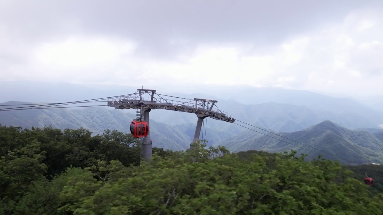 航拍陕西秦岭商洛牛背梁自然风景区视频素材