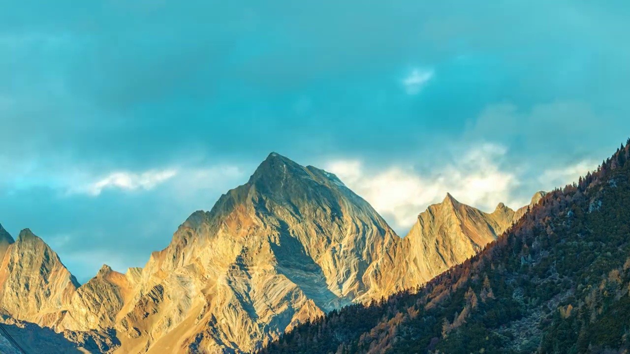 四姑娘山景区雪山延时视频素材