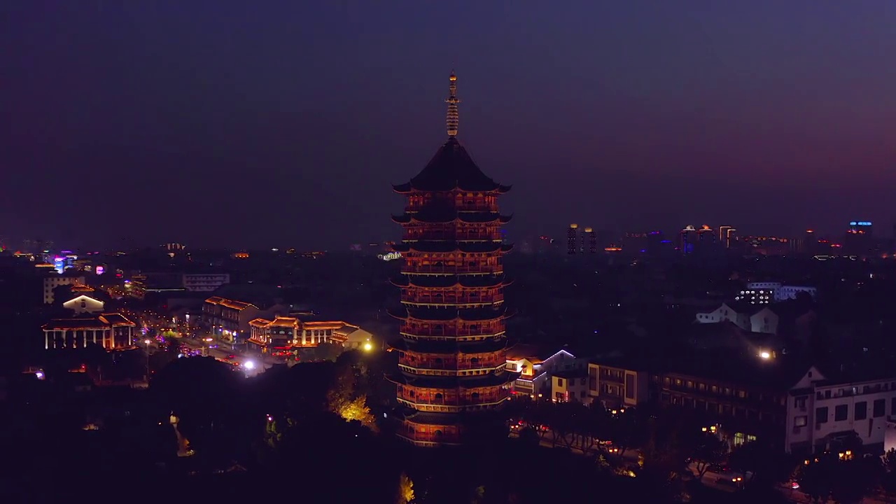 航拍苏州传统北寺塔报恩寺夜景视频素材