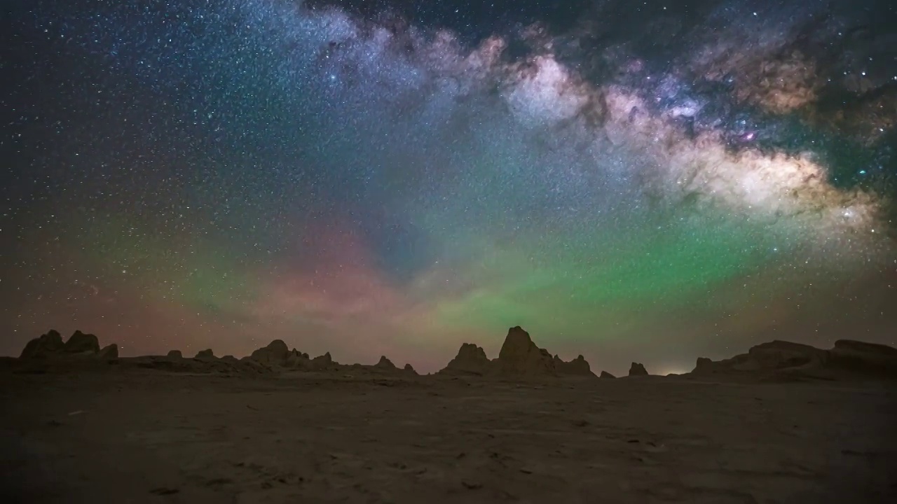 青海鄂博梁火星地貌银河星空视频素材