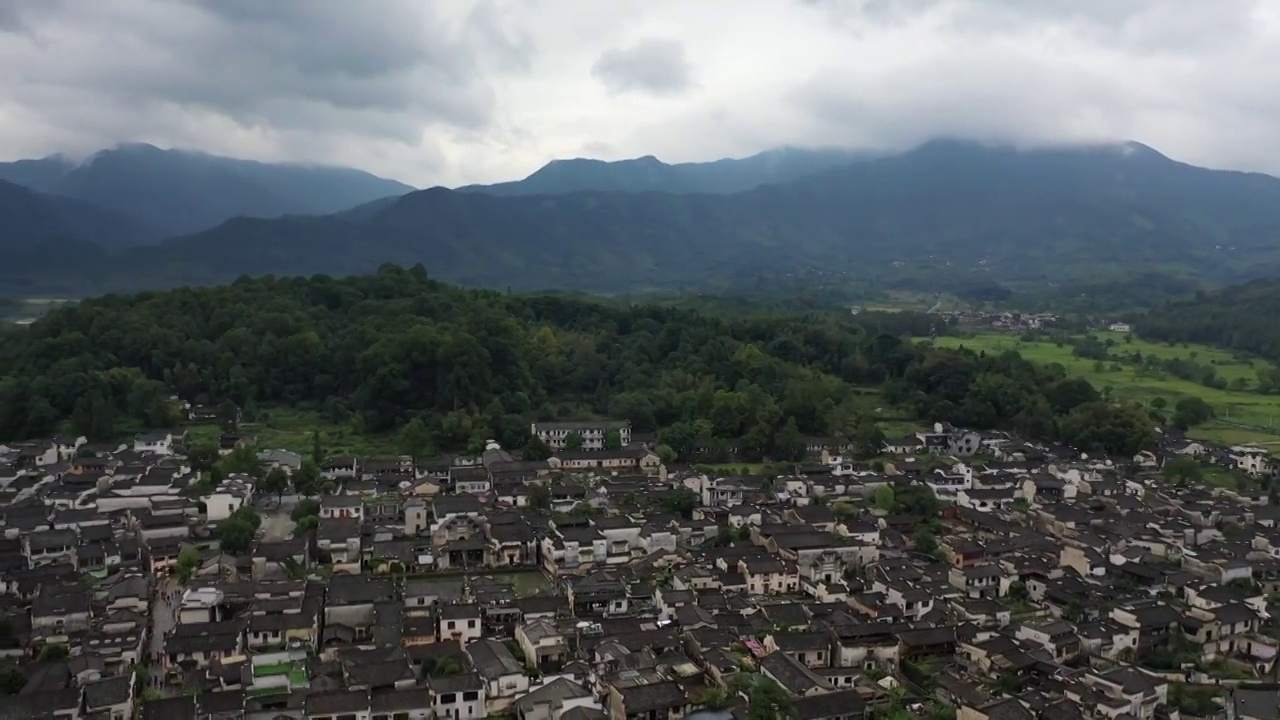 航拍安徽黄山黟县宏村,美的就像世外桃源视频素材