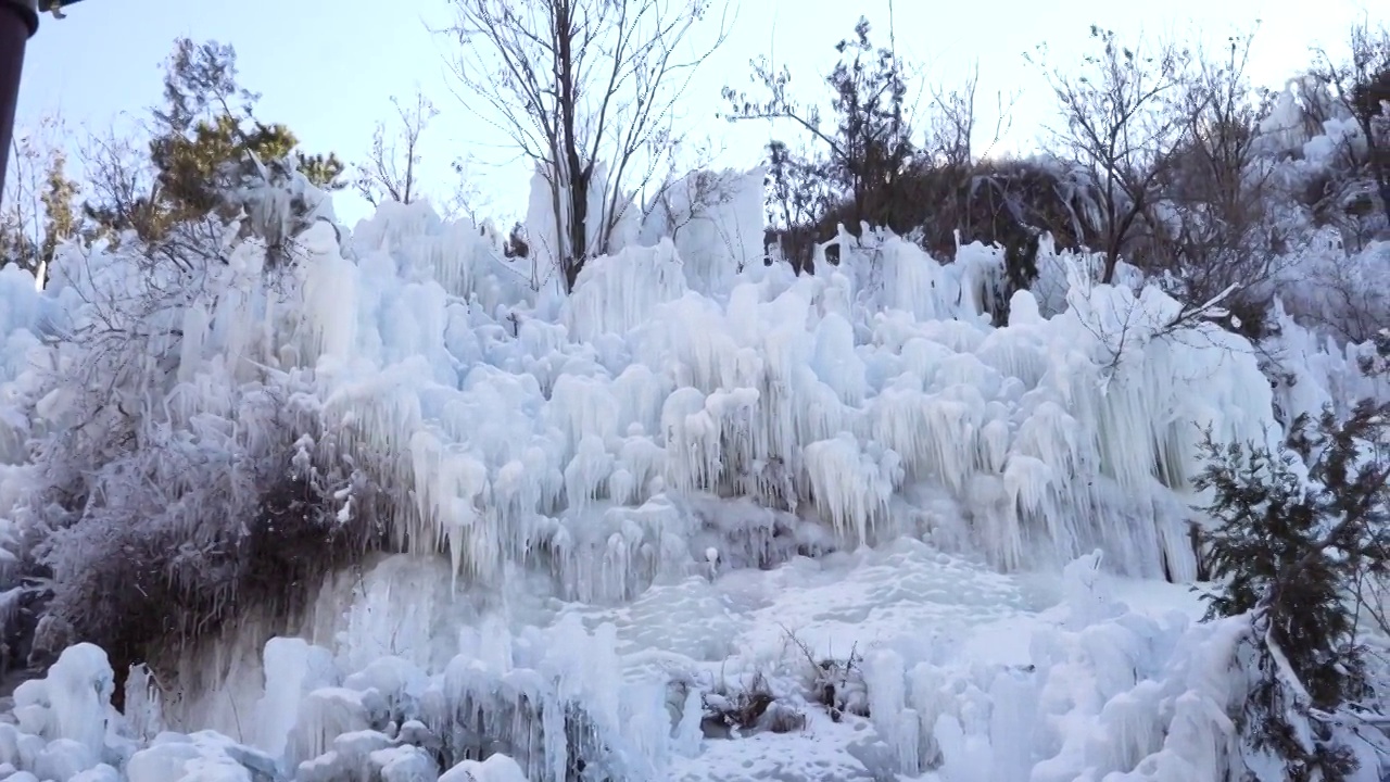 冰雪树挂雾凇雪景视频素材