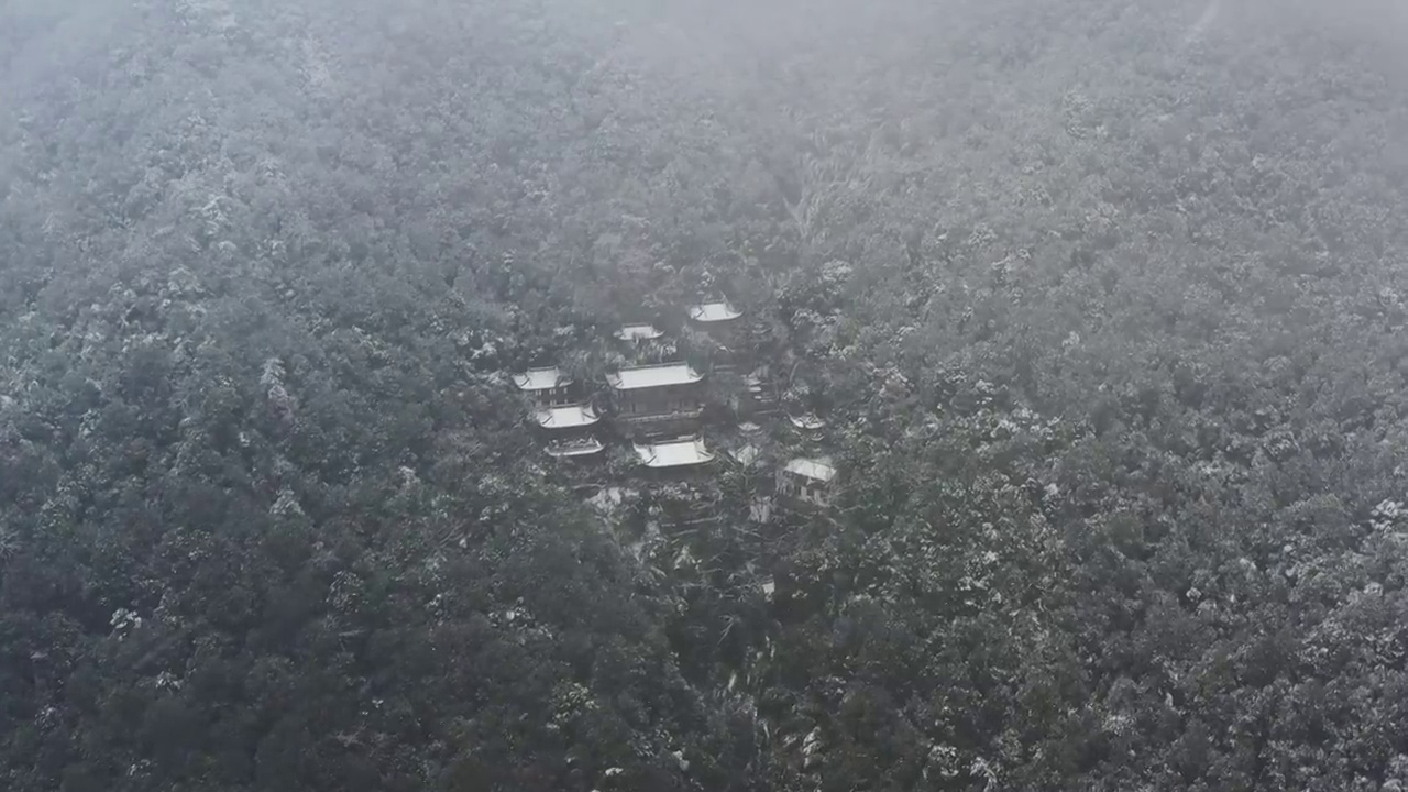 杭州韬光寺雪景航拍视频素材