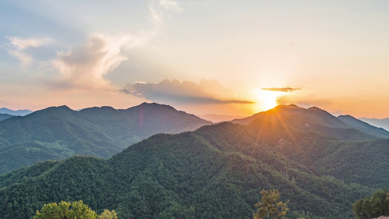 山间日落视频素材