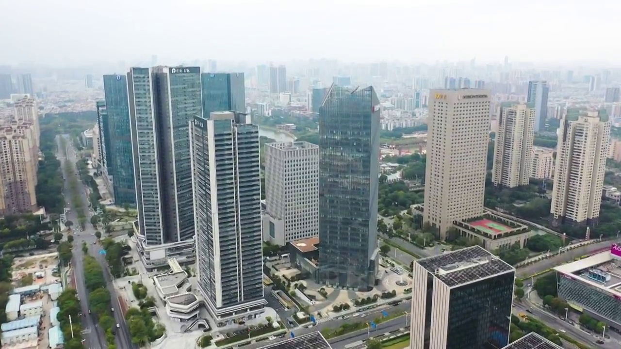 航拍广东佛山南海千灯湖CBD，城市天际线，建筑，广告，海报，宣传，形象片，自媒体视频素材