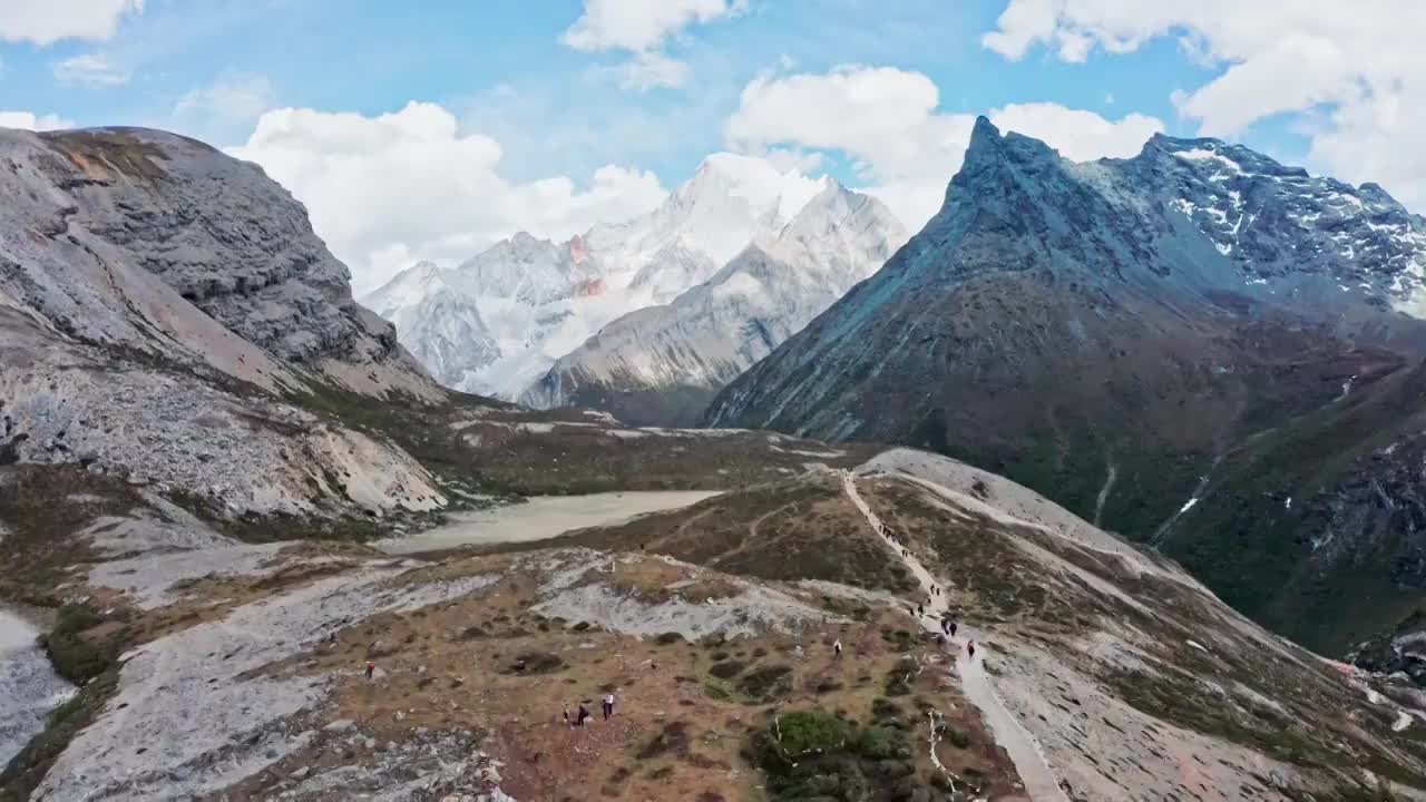 稻城亚丁景区航拍视频素材