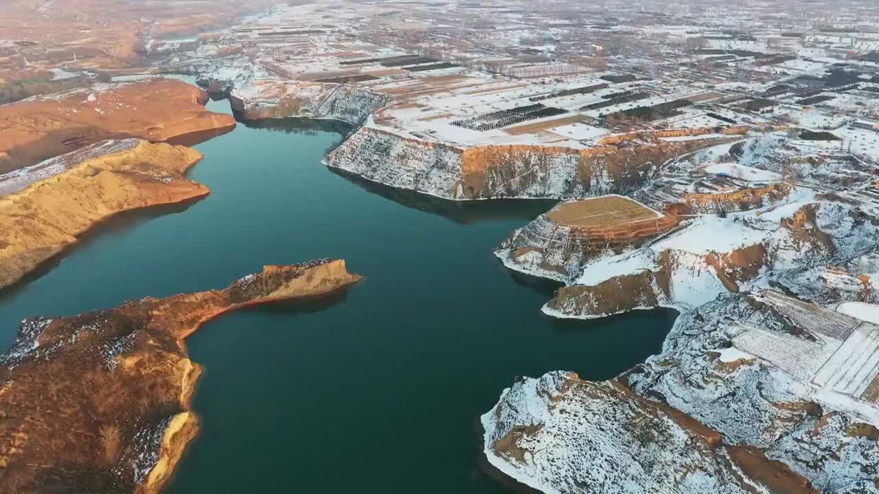 陕西，靖边波浪谷，航拍俯拍视频素材