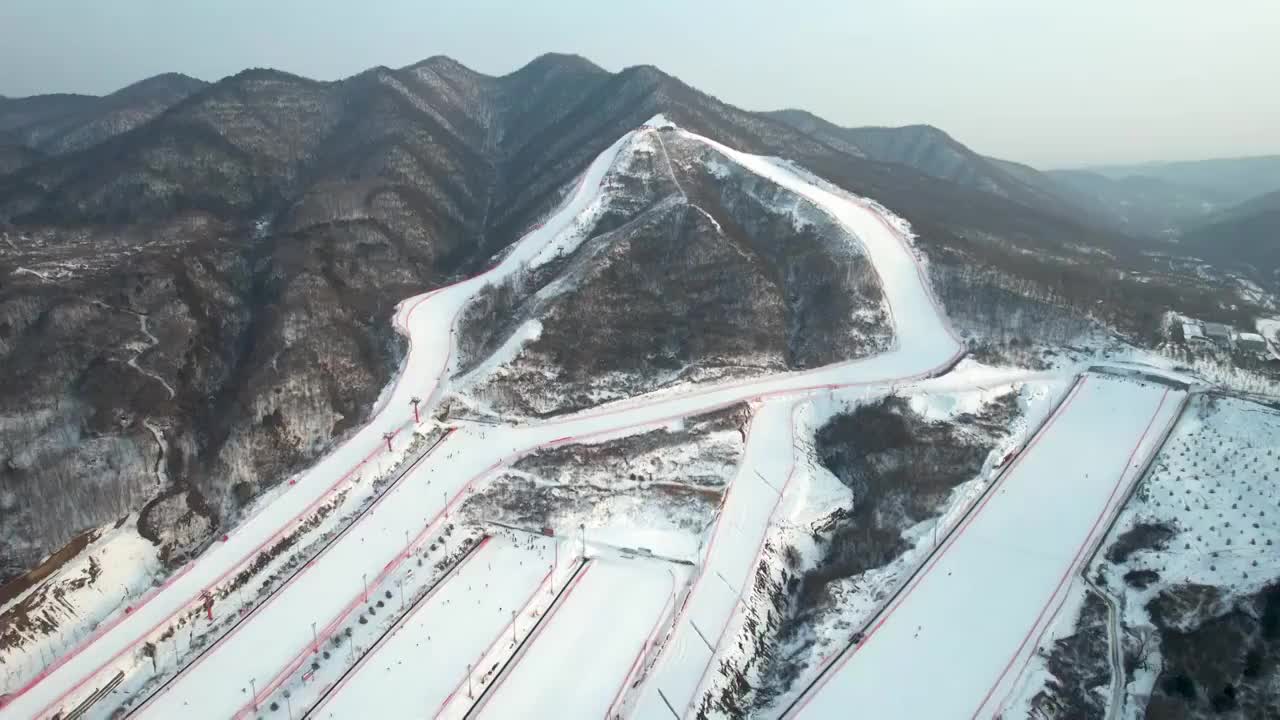 铜川照金国际滑雪场视频素材