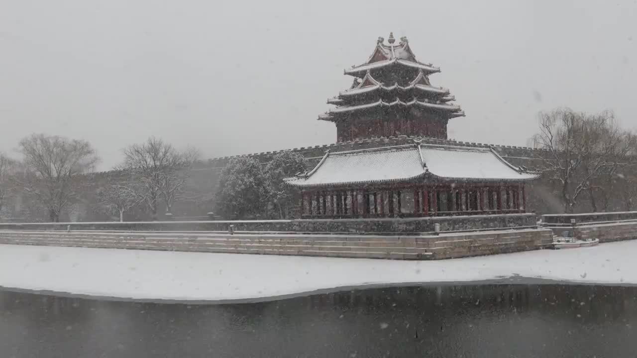 大雪中的北京故宫视频素材