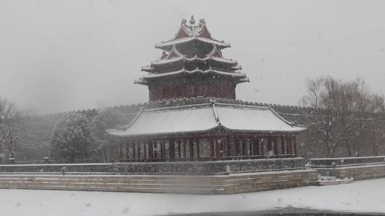 大雪中的北京故宫视频素材