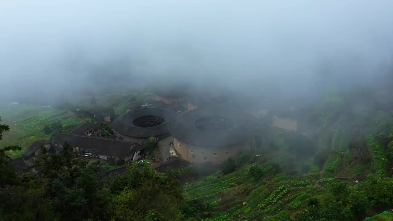 中国文代表，福建南靖土楼，田螺坑，四菜一汤视频素材