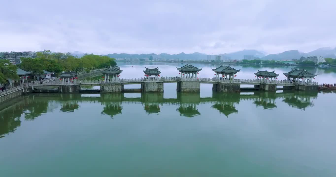 雨后的潮州广济桥视频素材