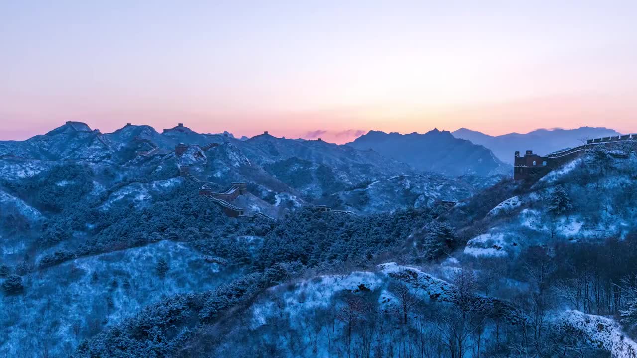 河北滦平雪后金山岭长城日出视频下载