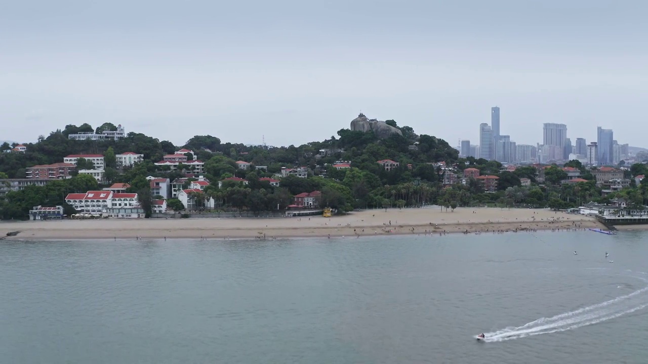 厦门鼓浪屿,港仔后沙滩风景区视频素材