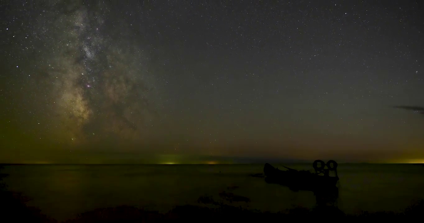 黑龙江鸡西：中俄界湖兴凯湖秋日星空视频素材