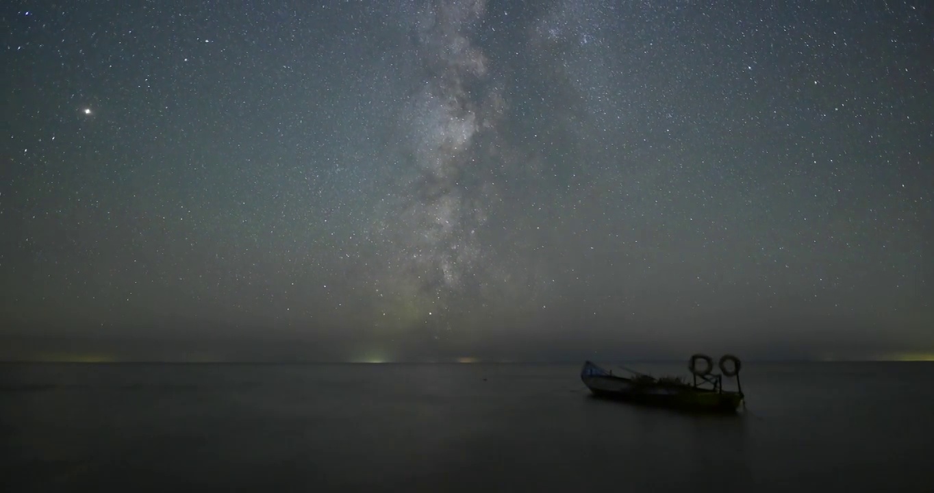 黑龙江鸡西：中俄界湖兴凯湖秋日星空视频素材