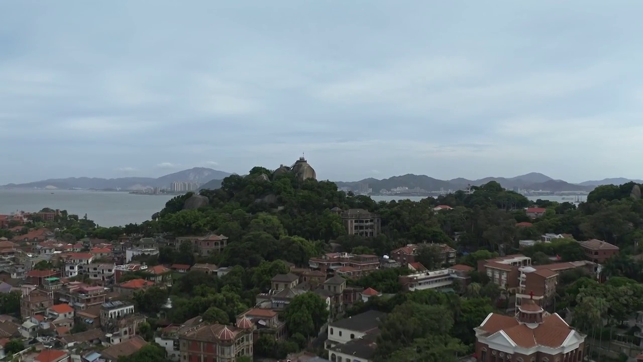 航拍鼓浪屿建筑,日光岩风景视频素材