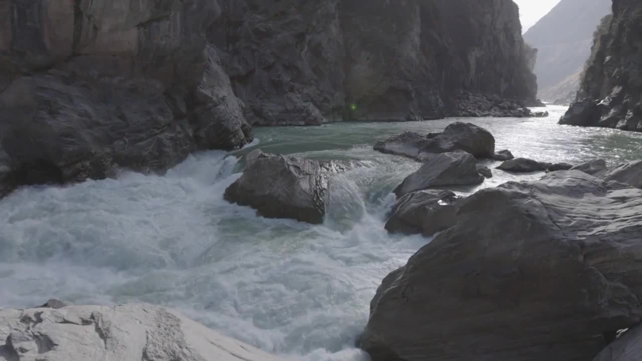 峡谷河流视频素材