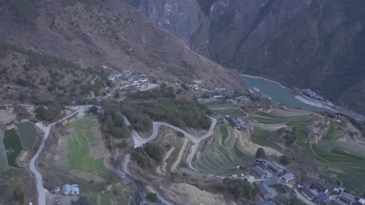 峡谷风光视频下载