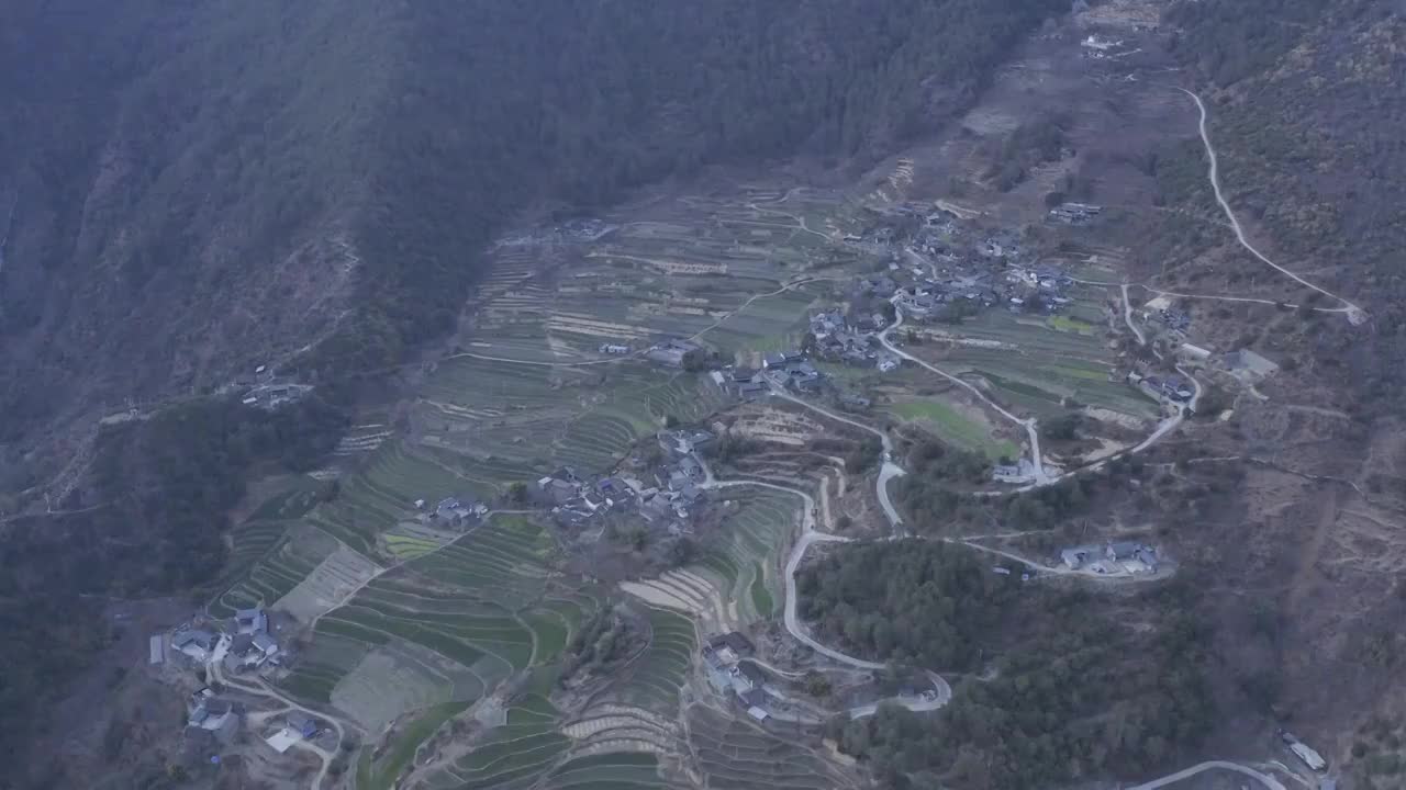 峡谷风光视频下载