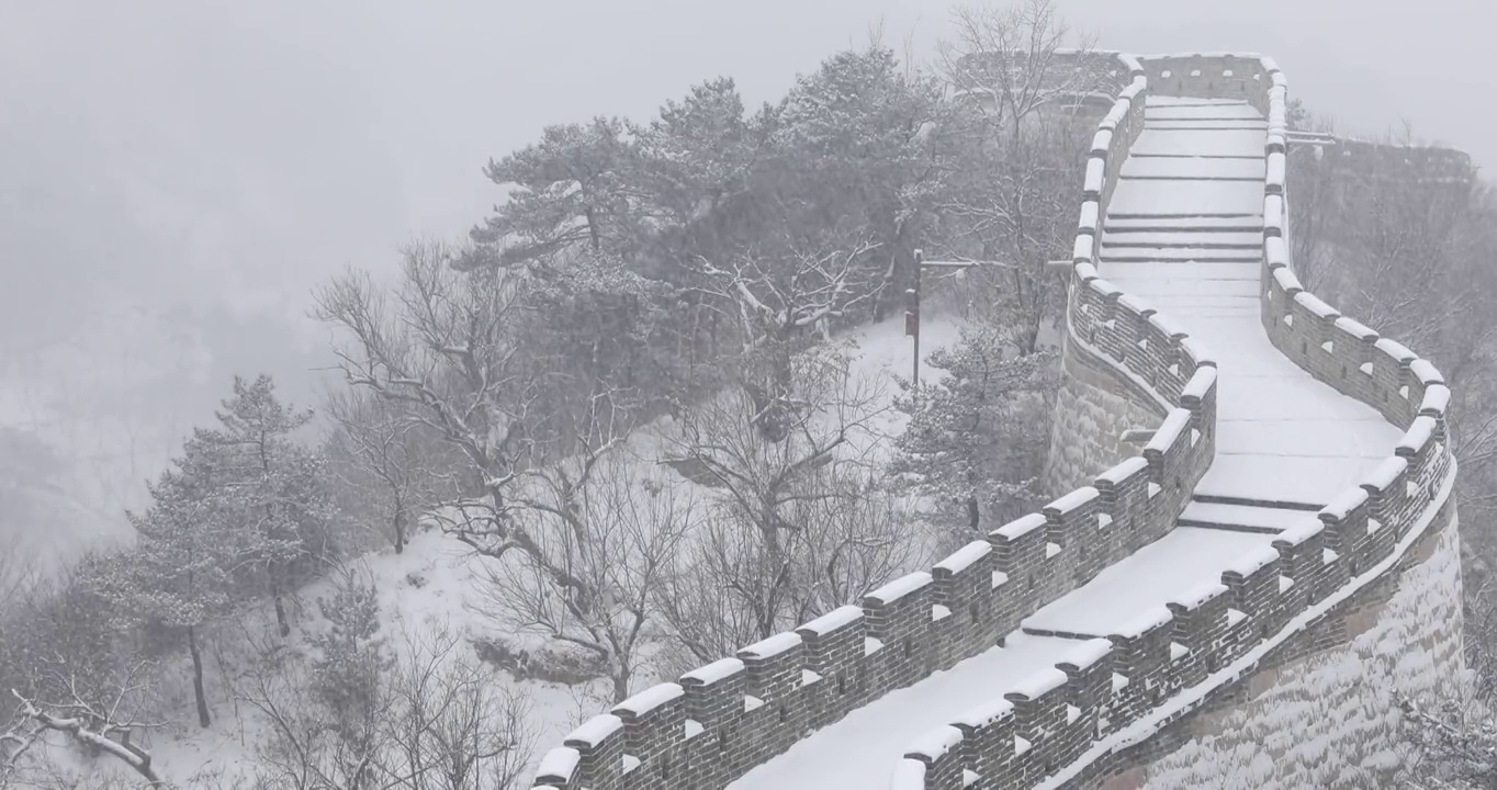 北京4K拍摄雪中的黄花城水长城视频素材