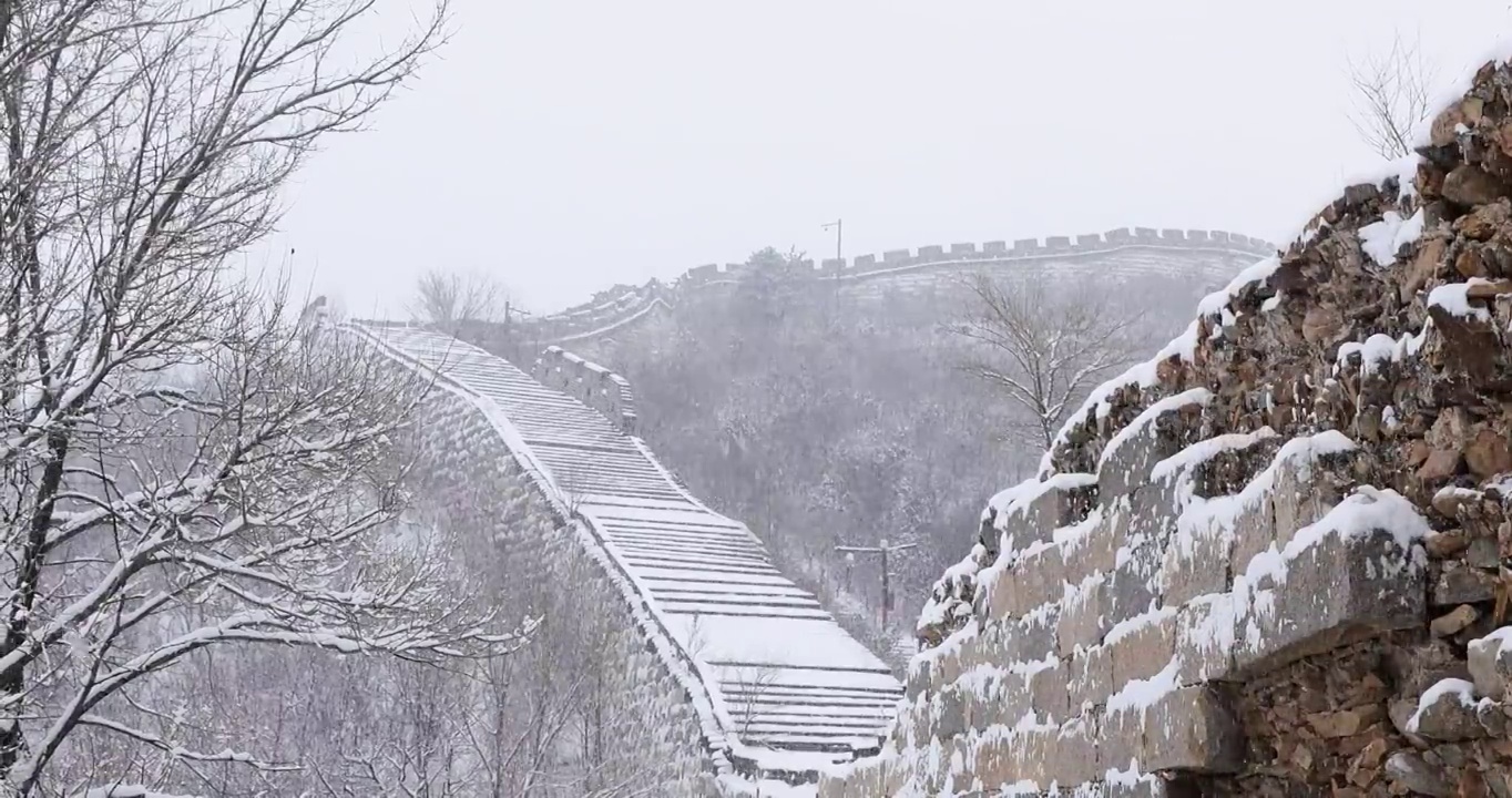 北京4K拍摄雪中的黄花城水长城视频素材