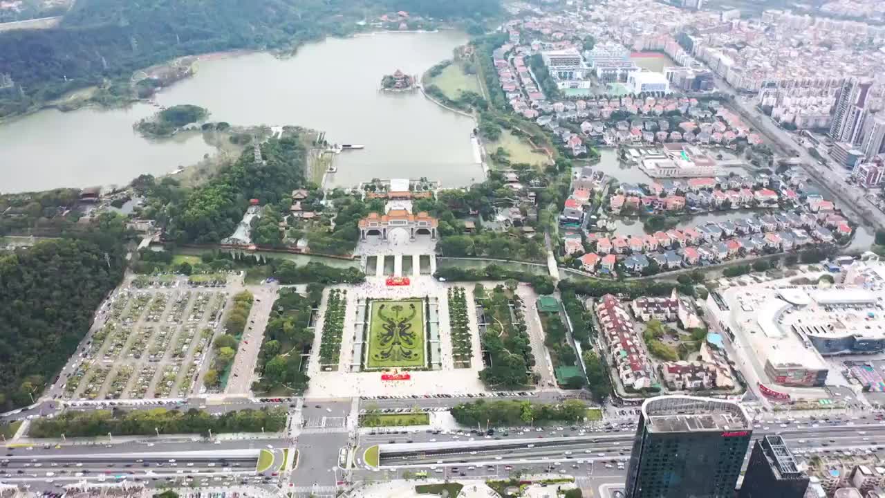 广东佛山顺德大良顺峰山公园航拍视频，城市天际线，森林城市，著名景点，视频素材