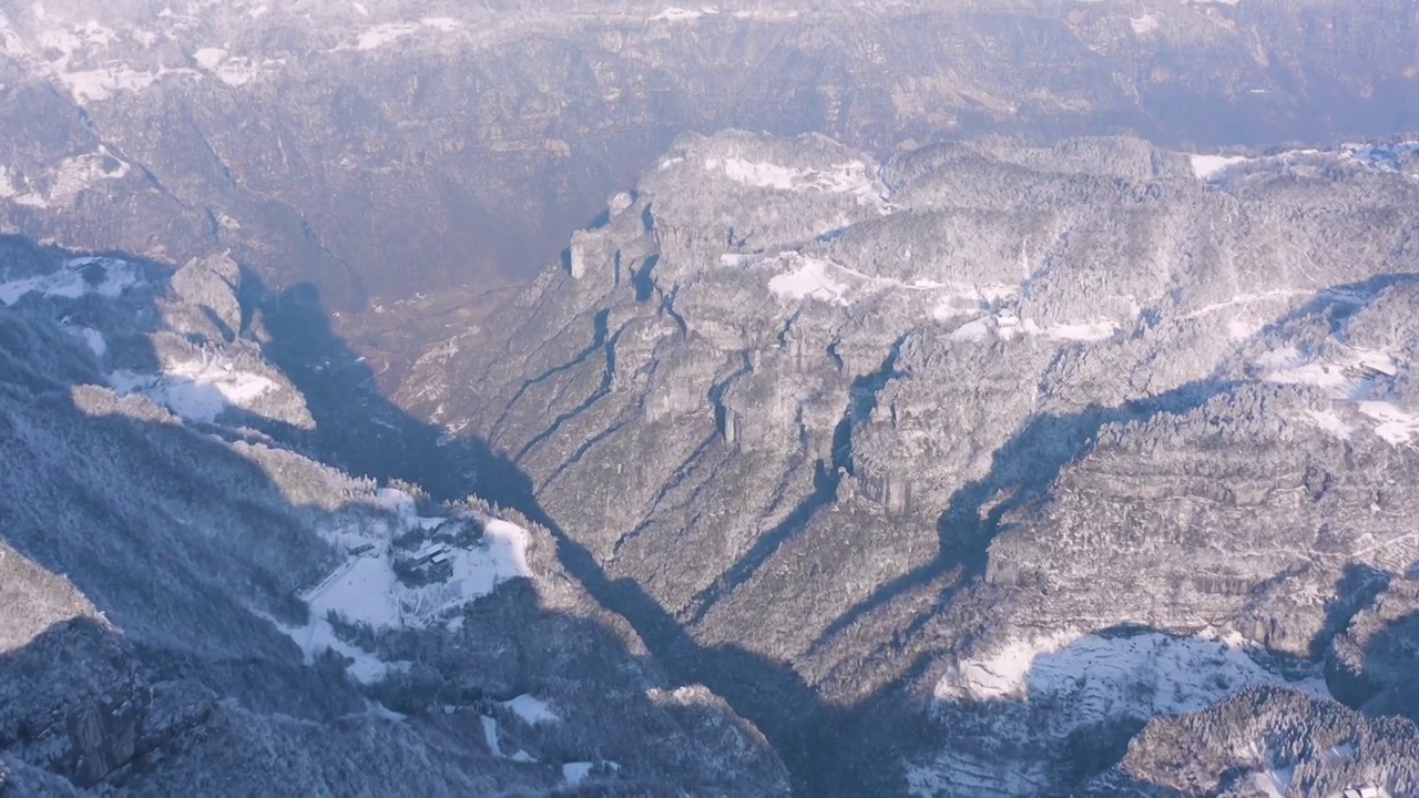 4k航拍恩施雪山雾凇风光视频素材