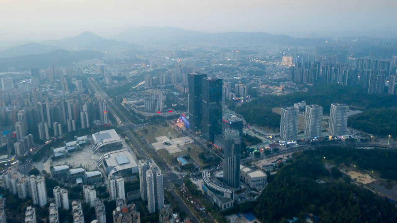 航拍城市夜景 中央商务区  CBD 灯光 车流 延时摄影 /广东 江门市视频素材