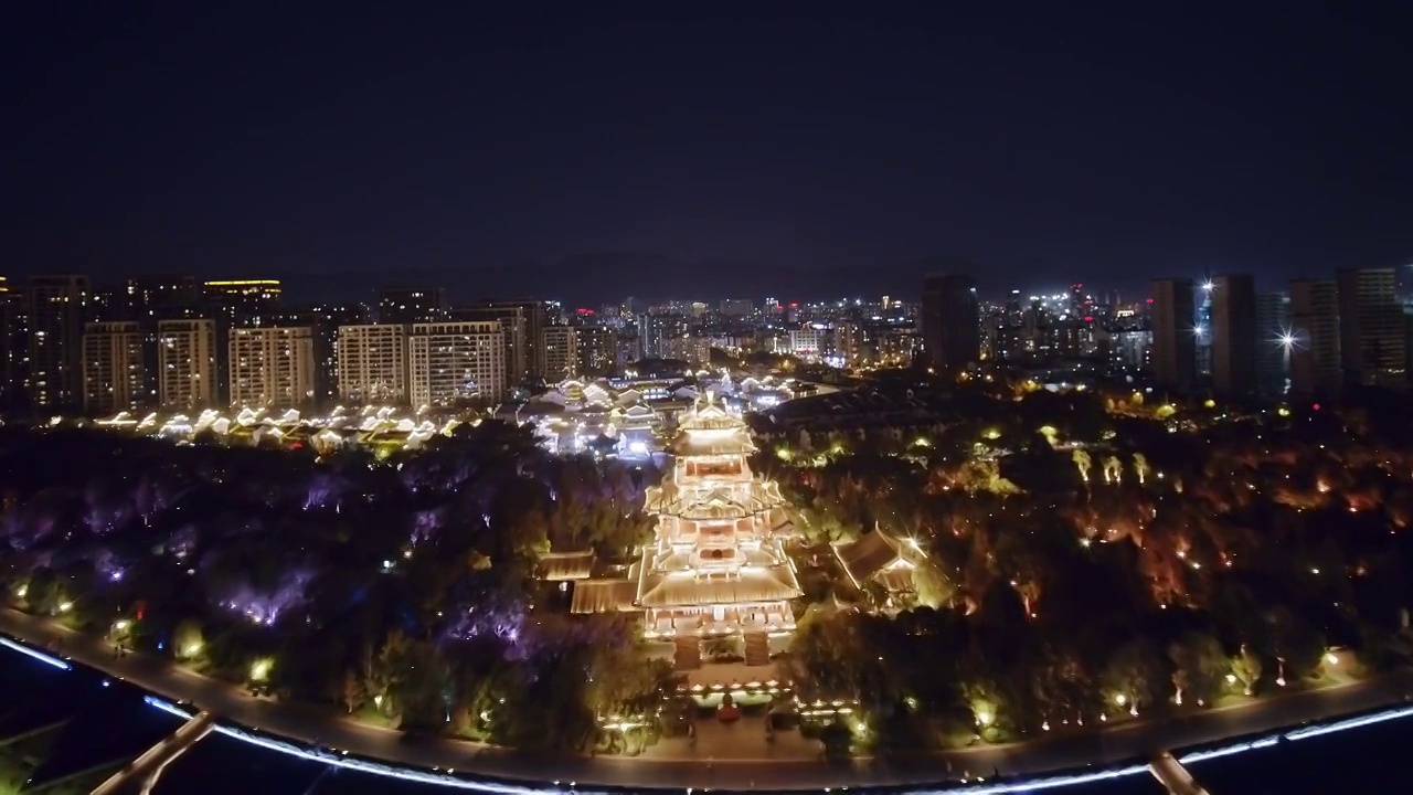 航拍夜晚丽水市区瓯江滨江景区应星楼夜景视频素材