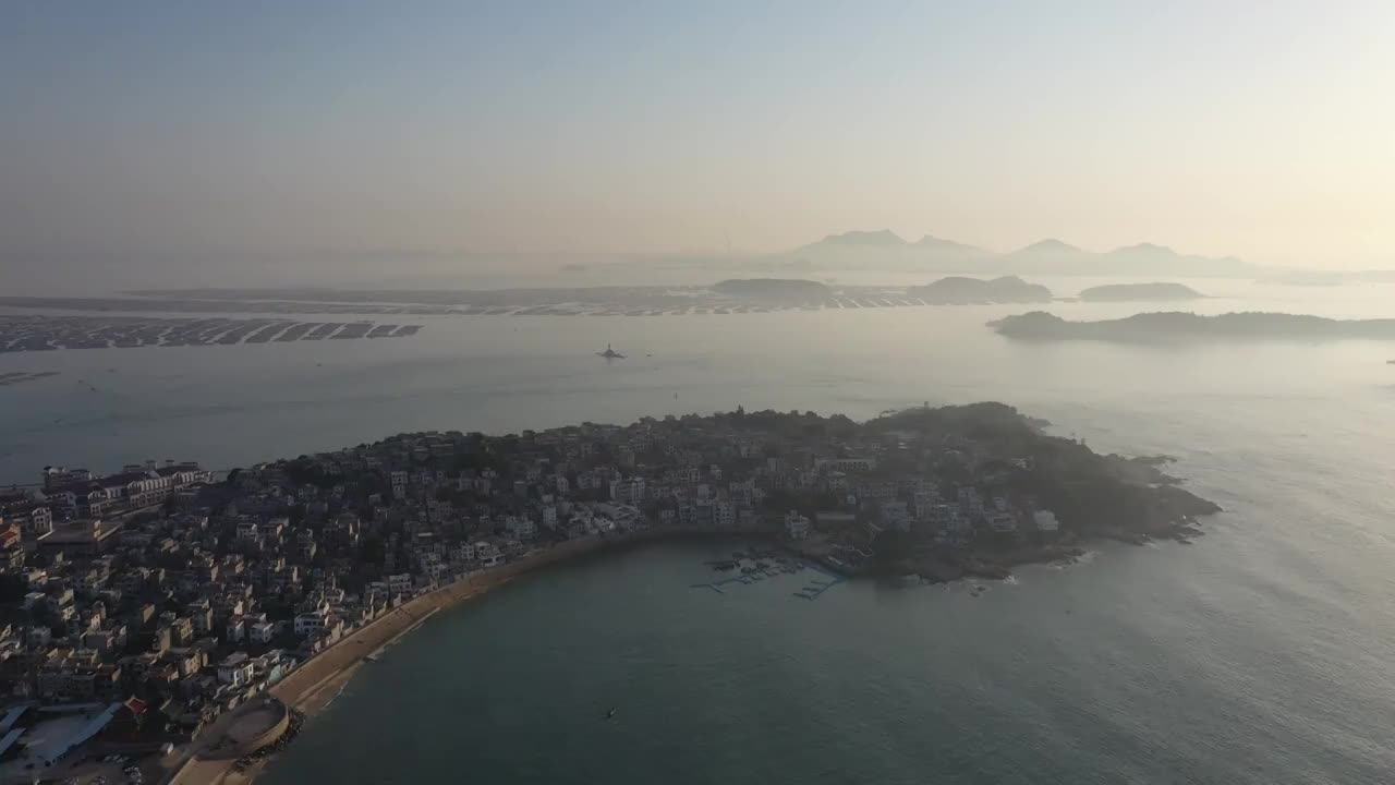 福建漳州东山县东山岛南门湾海滩春季早晨航拍视频素材