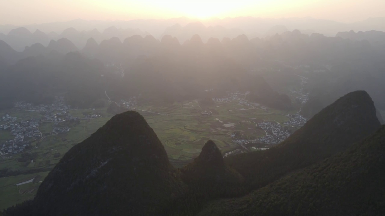 万峰林日落航拍视频素材