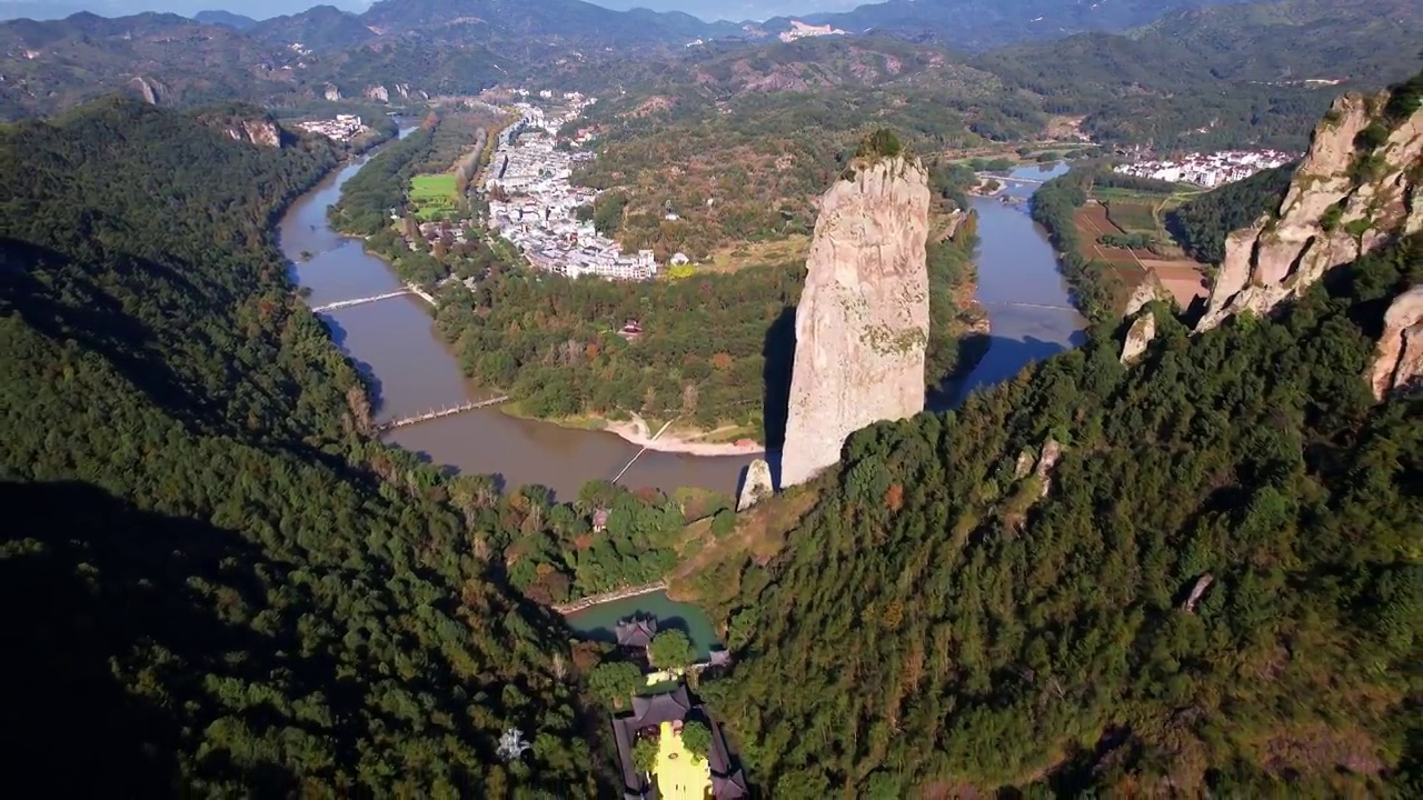 航拍丽水缙云著名景点仙都风景区鼎湖峰景点美丽景色视频素材