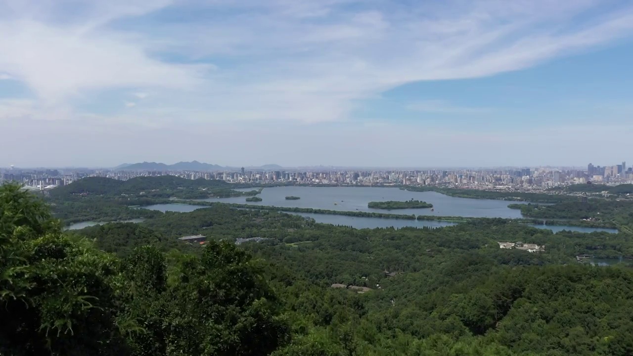 杭州西湖全景和城市天际线航拍视频素材