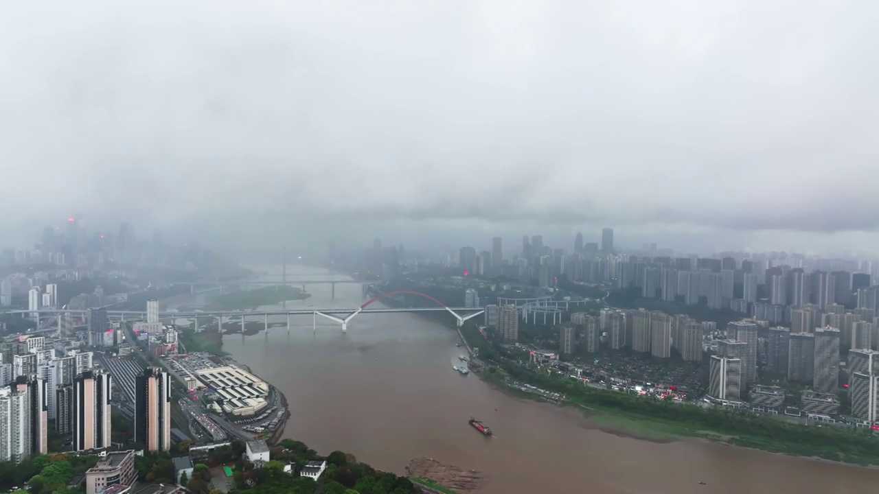 航拍雨后都市长江风光视频素材